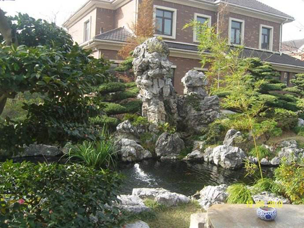 別墅花園設計中放置假山的作用